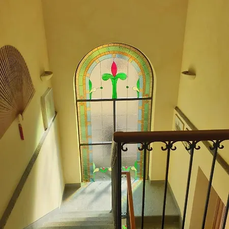 The Ortensia, Our With View, Spacious Park-facing Balcony And Private External Bathroom At The Isabella Πανσιόν