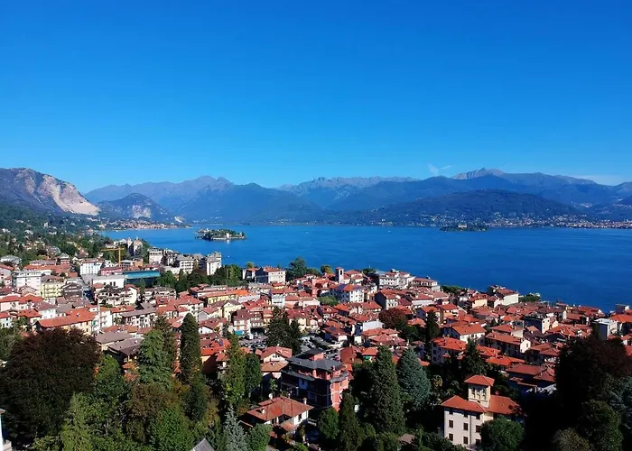 The Ortensia, Our With View, Spacious Park-facing Balcony And Private External Bathroom At The Isabella 3*