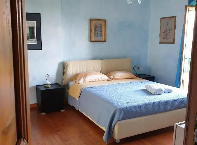 The Ortensia, Our With View, Spacious Park-facing Balcony And Private External Bathroom At The Isabella Pensjonat