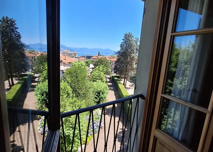 Pensjonat The Ortensia, Our With View, Spacious Park-facing Balcony And Private External Bathroom At The Isabella 3*
