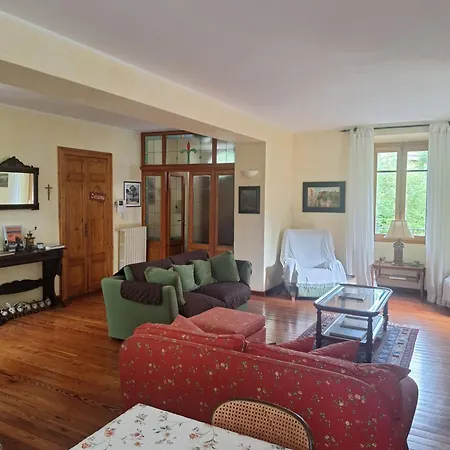 Isabella: Lakefront With Park View Balcony * Stresa